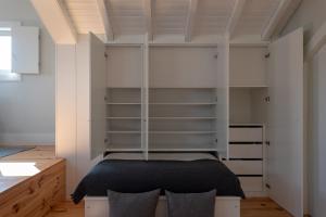 Oporto Rooftop Studio by Vacationy