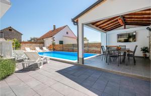 Lovely Home In Glavina Donja With Wifi