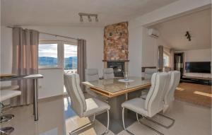 Lovely Home In Glavina Donja With Wifi