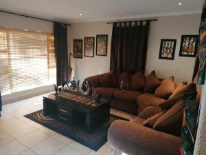 Inviting 3-Bed House in Kempton Park