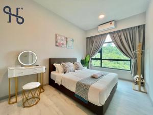 Homesuite Home at Jesselton Quay