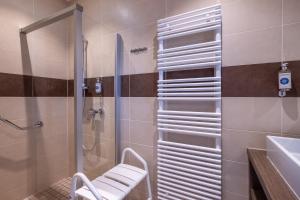 Hotels The Originals City, Hotel Regina, Perigueux : photos des chambres