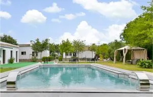 Amazing Home In El Coronil With Wifi - Coripe