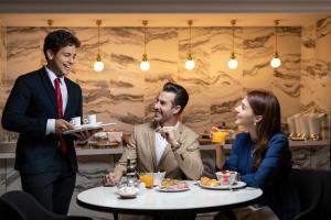Hotels La Clef Champs-Elysees Paris by The Crest Collection : photos des chambres