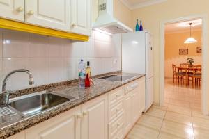 Santa Catalina Queen