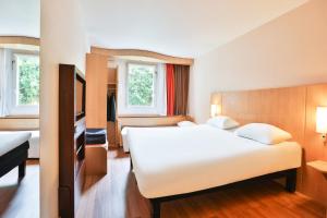 Hotels B&B HOTEL Les Sables-d'Olonne Centre Gare : photos des chambres