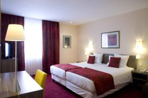 Superior Twin Room room in Grand Hôtel Bristol