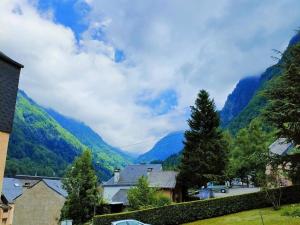 Studio cosy avec balcon, parking et coin nuit séparé - 4 couchages à Cauterets - FR-1-234-249
