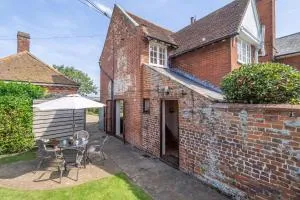 Honeypot Cottage - Trimley Heath