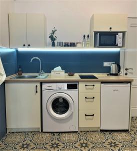 Iris apartment on Popovich