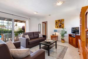 Villa Lantana by Villa Plus