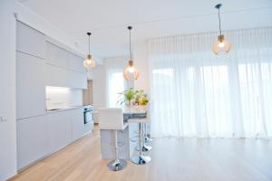 New! Spacious apartment in marina with a balcony