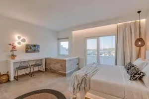 Nautica Suites-Superior Seaview suite with jacuzzi - Pounda