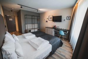 Superior Double or Twin Room room in Avenue Pallova 28