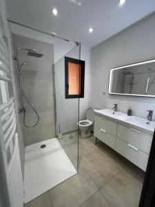 Villas Villa Moderne avec Piscine et Parking a Mouans-Sartoux : photos des chambres