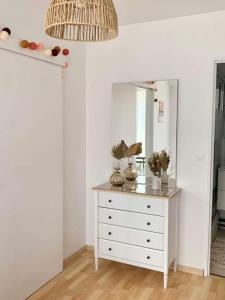 Appartements Appartement Cosy 1 chambre pour 2 pers - renove - terrasse - parking : photos des chambres