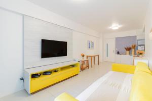 RV05 Excelente Quarto e Sala, Pé Na Areia, Vista Mar - Rio Vermelho