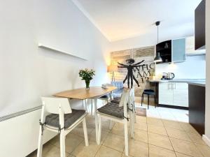 Two-story Old Town Apartment tuż obok sylwestrowej sceny