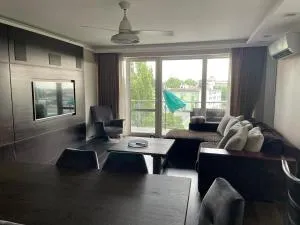 3bedroom Smarthome apartment - Zabór