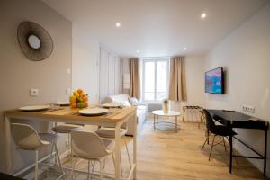 Self Checkin Automatique - Downtown - EUROPE CHIC