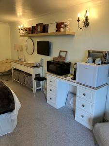 Luxury 3 bedded room with sea peeps and parking