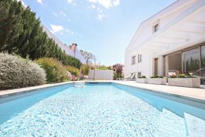 Santa Joana Apartments with garden and heated pool
