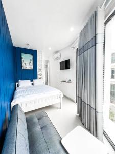 Phòng Có Giường Cỡ Queen Với Ban Công (Queen Room with Balcony)