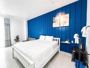 Phòng Tiêu Chuẩn Giường Lớn (Standard King Room)