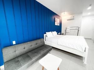 Phòng Tiêu Chuẩn Giường Lớn (Standard King Room)