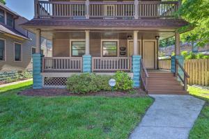 3 Mi to Dtwn Walkable Apt in Cleveland!