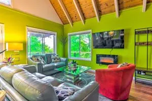 Game Room and Mountain Views Lake Lure Retreat! - Whitehouse