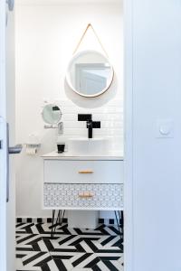 Hotels Les Volets Rouges - Cassis : photos des chambres