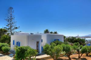 Fragos Apartments Paros Greece