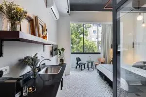 Levinski Market Hotel - Shekhunat HaTiqwa