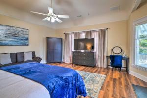 Cozy Carpinteria Apartment Walkable Location