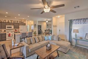 Sunny Bullhead City Home with Patio and Mtn View!