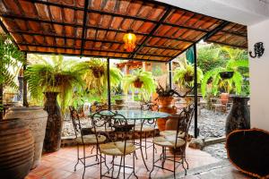 Casa Aurora Garden Retreat