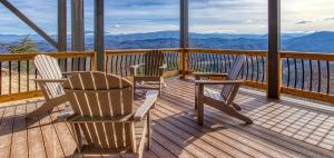 Star Of The Summit, Private Indoor Pool, Amazing Views, 560 FREE tickets each paid day