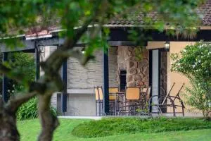 Pine Lake Resort - Bushman Rock