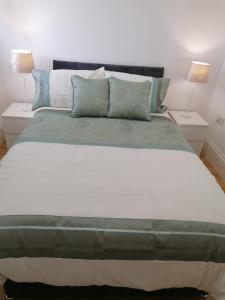 Annies House with Thermal Health Spa