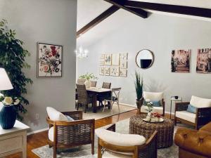 Three Bedroom Villa Near Cleveland Clinic, Case Western, University Hospitals