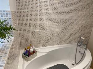 Apartment - Sleeps 2 - Pet friendly - Parking