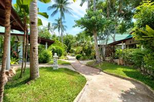 Crystal Bay Yacht Club Beach Resort