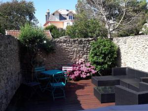 Villas Maison cosy a 200m de la plage, 3 ch, terrasse, WiFi, proche centre, ideale pour famille - FR-1-675-7 : photos des chambres
