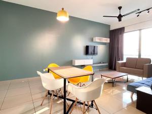 Summer House-Atlantis Residence