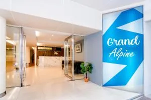 Grand Alpine Hotel - Pratunam