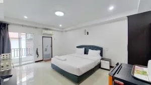 Grand Airport Resort - Ban Khlong Lat Bua Khao