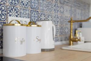 Sun and Sea Deluxe Apartments