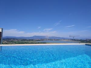 GEOMAR HOUSE 2 SKY AND VIEW