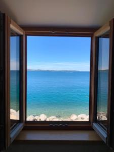 SeaHouse Apartments 